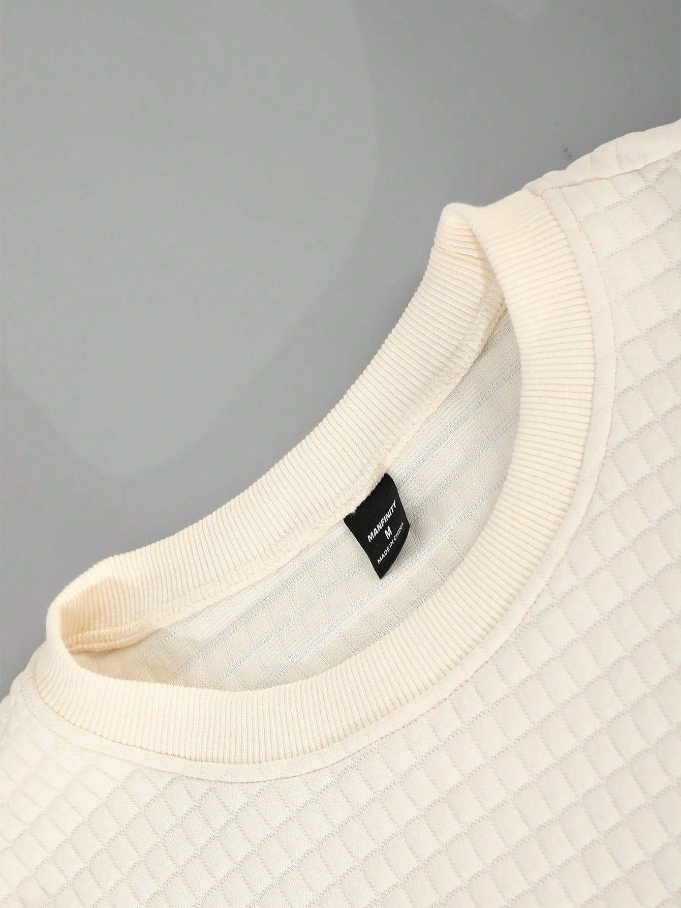 Men's Solid Color Round Neck Long Sleeve Casual Loose Pullover Sweatshirt